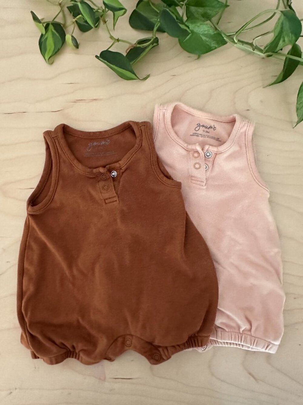 2 Goumi Quick Change Rompers Baby 0-3, Poppy & Sienna